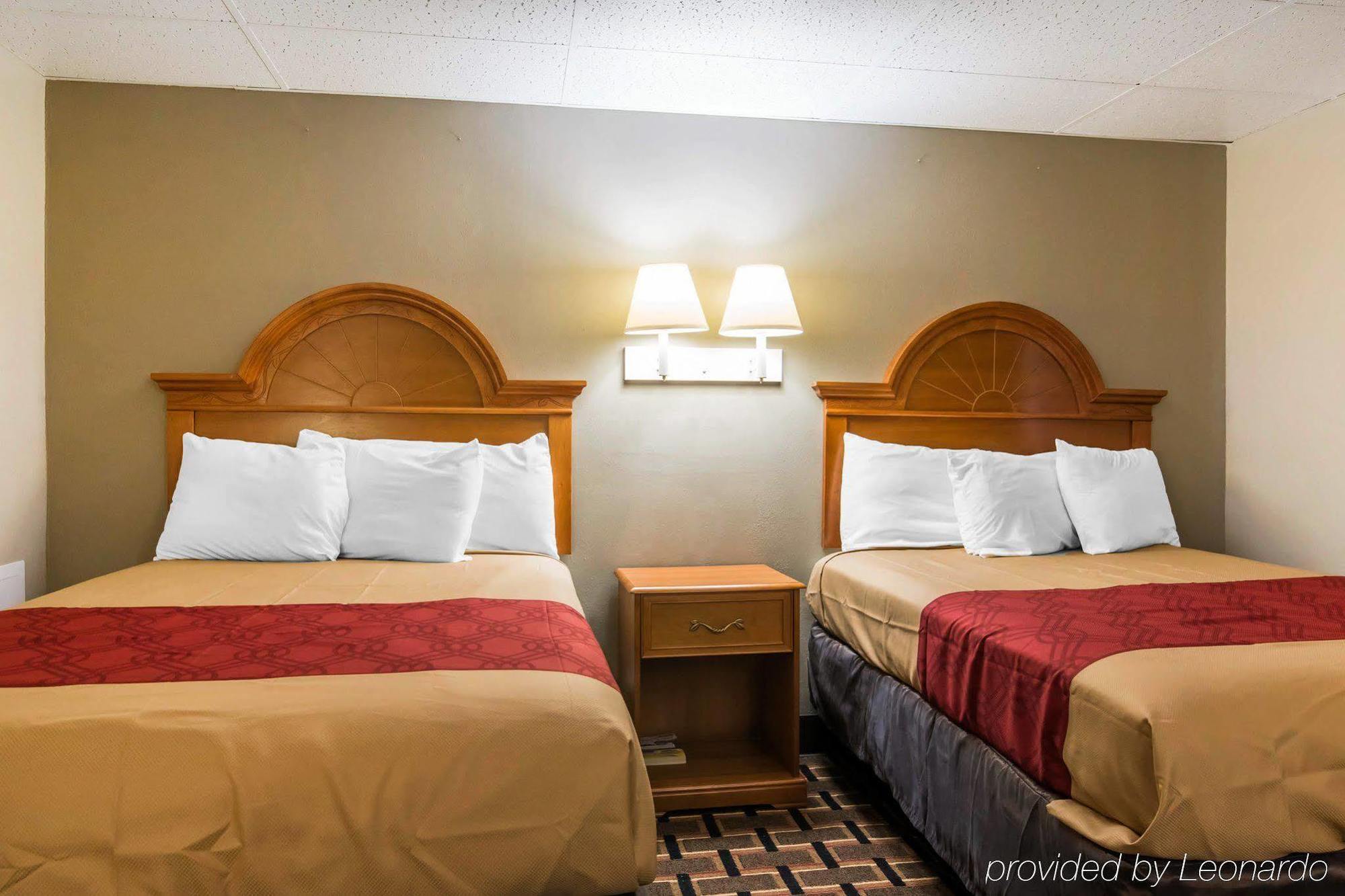 Econo Lodge New Paltz Buitenkant foto