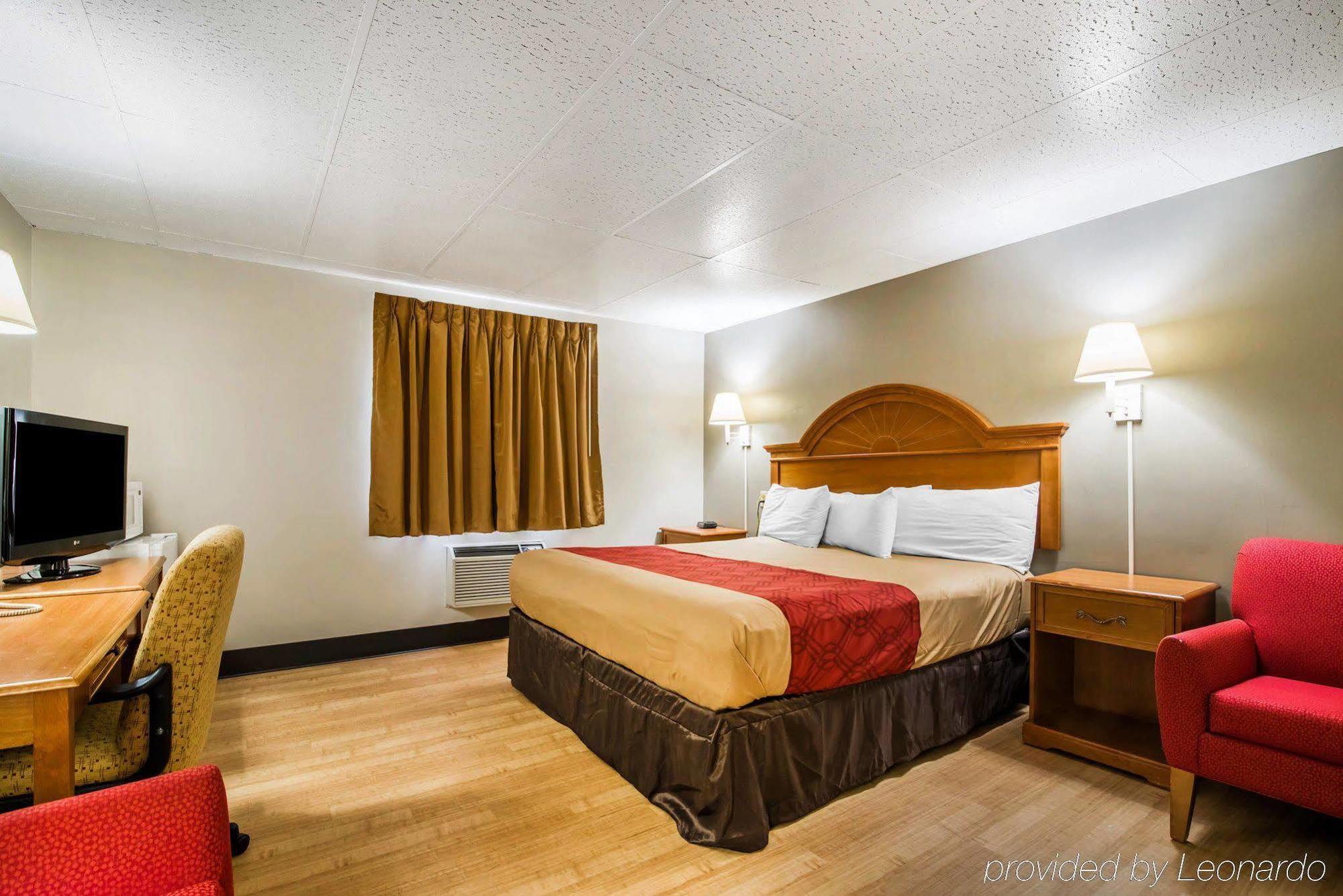 Econo Lodge New Paltz Buitenkant foto