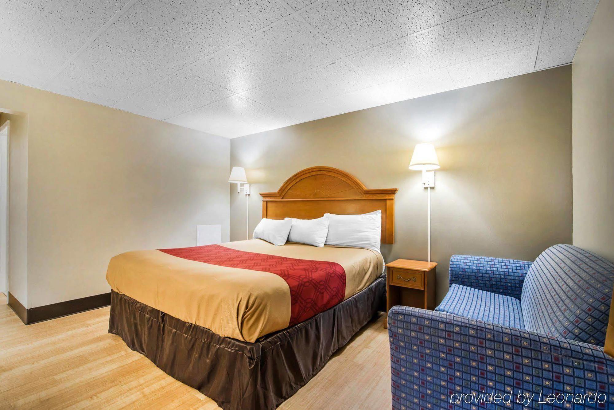 Econo Lodge New Paltz Buitenkant foto