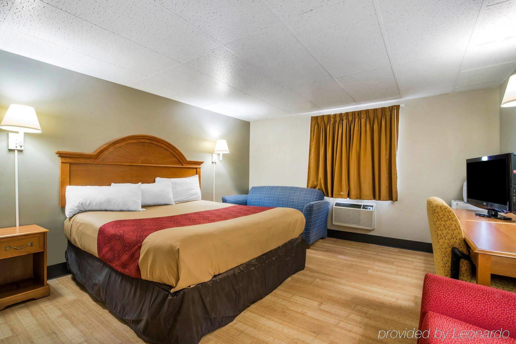 Econo Lodge New Paltz Buitenkant foto