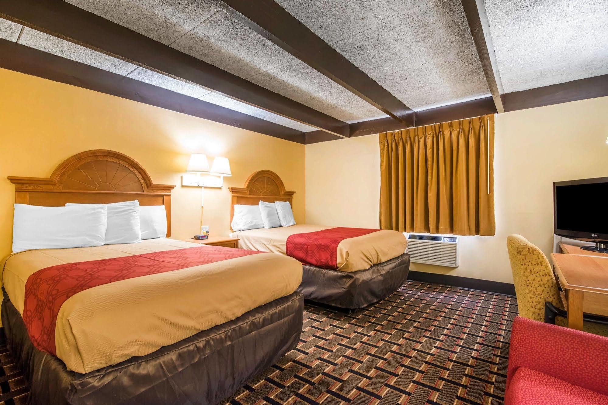 Econo Lodge New Paltz Buitenkant foto