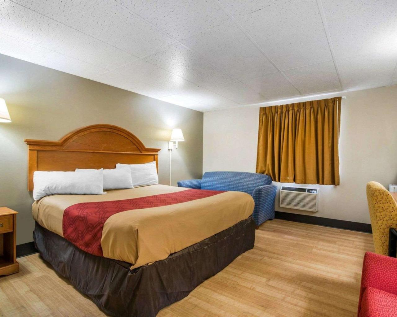 Econo Lodge New Paltz Buitenkant foto