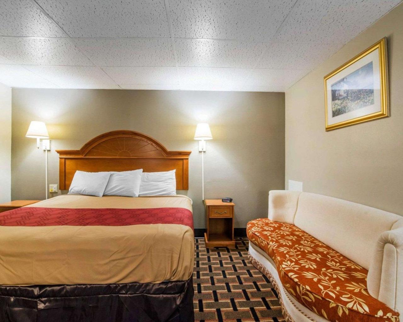 Econo Lodge New Paltz Buitenkant foto